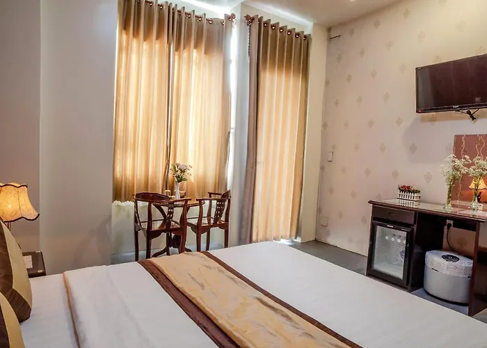 Dong Bao Hotel